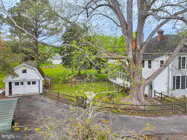 8318 LANGMAID RD, Newark, MD 21841