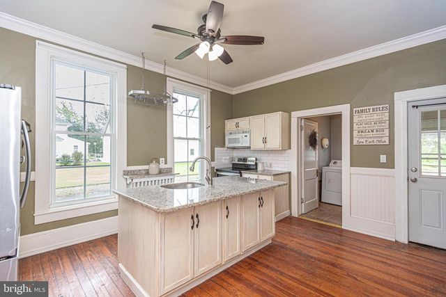 8318 LANGMAID RD, Newark, MD 21841