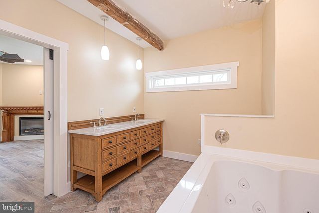 8318 LANGMAID RD, Newark, MD 21841