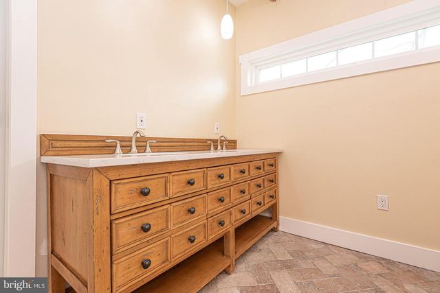 8318 LANGMAID RD, Newark, MD 21841
