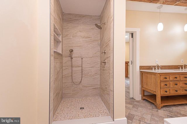 8318 LANGMAID RD, Newark, MD 21841