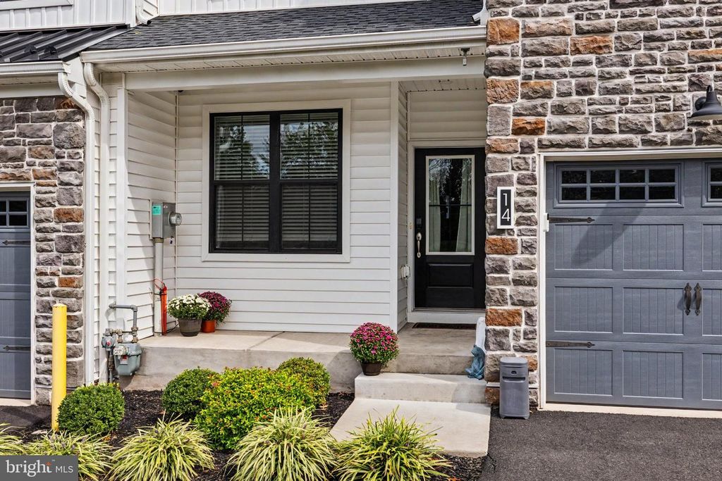 14 WHEATLEY WALK #, LANSDALE, PA 19446 — photo 2
