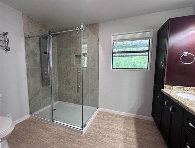 438 N Kingston Sq Square, Lake Charles, LA 70611