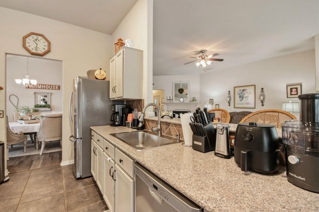 9906 Knob Hollow Way, Conroe, TX 77385