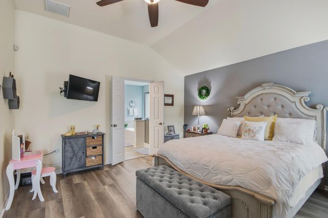 9906 Knob Hollow Way, Conroe, TX 77385