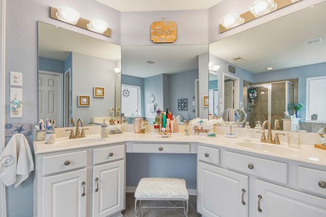 9906 Knob Hollow Way, Conroe, TX 77385