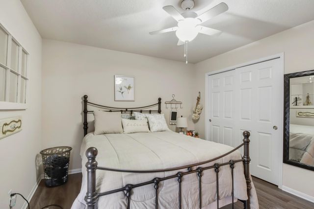 9906 Knob Hollow Way, Conroe, TX 77385