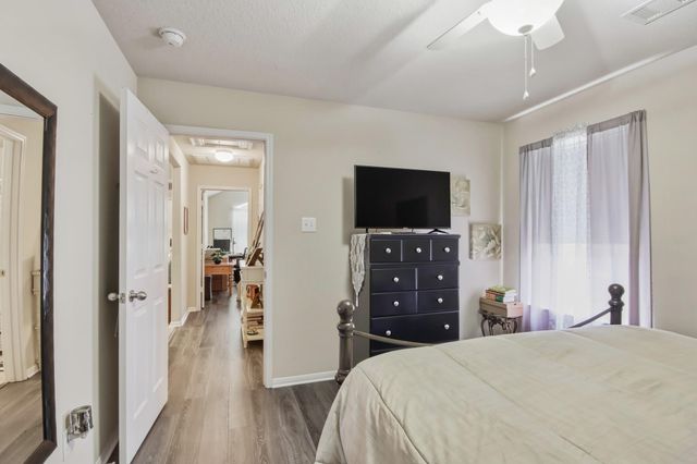 9906 Knob Hollow Way, Conroe, TX 77385