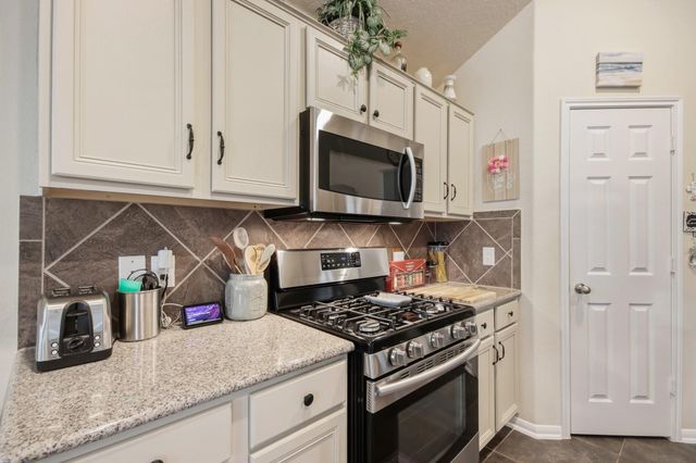 9906 Knob Hollow Way, Conroe, TX 77385