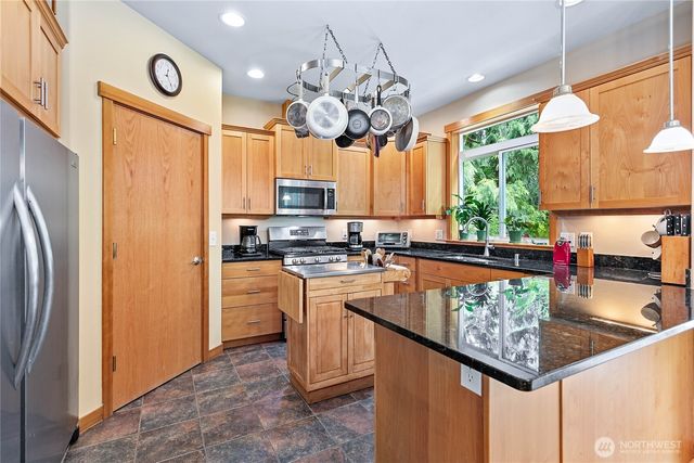 192 Harbor View Drive, Bellingham, WA 98229