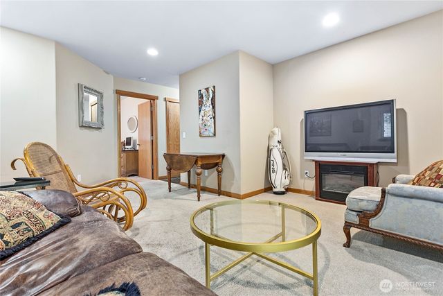 192 Harbor View Drive, Bellingham, WA 98229