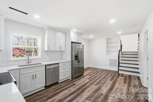 3545 Sargeant Drive, Charlotte, NC 28217