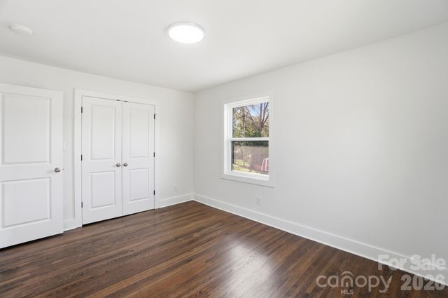 3545 Sargeant Drive, Charlotte, NC 28217