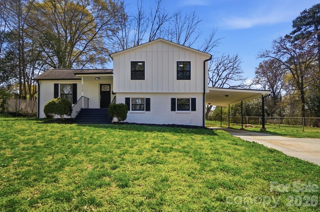 3545 Sargeant Drive, Charlotte, NC 28217
