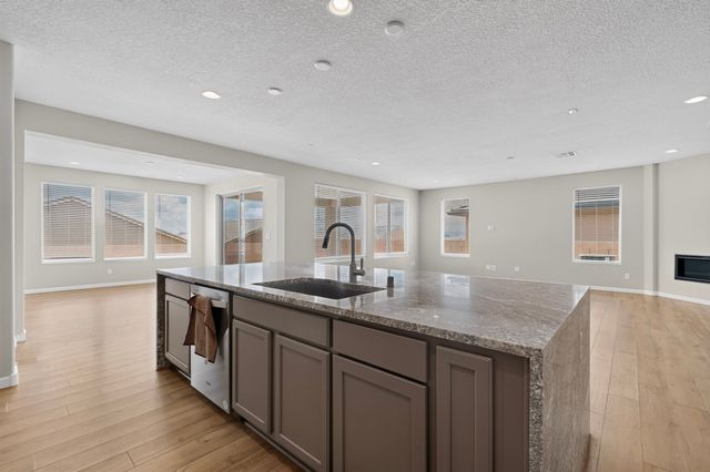 34 Wirecrest, Santa Fe, NM 87508