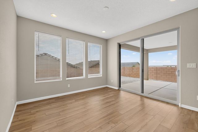 34 Wirecrest, Santa Fe, NM 87508