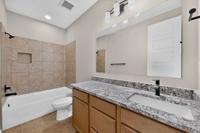 34 Wirecrest, Santa Fe, NM 87508