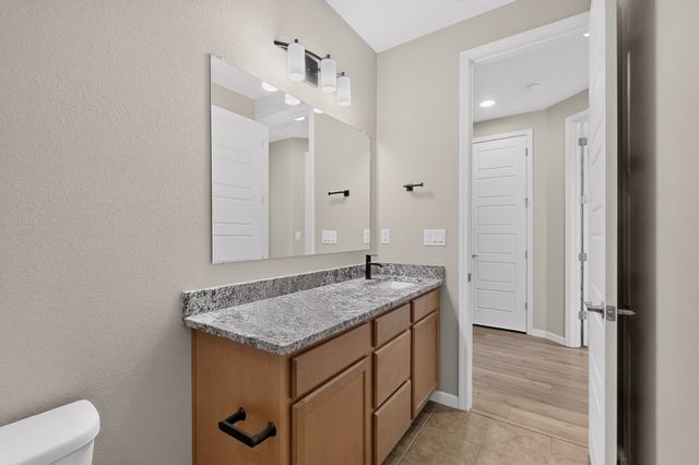 34 Wirecrest, Santa Fe, NM 87508