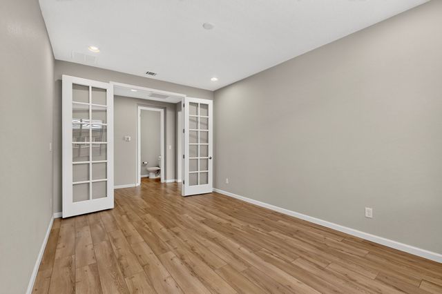 34 Wirecrest, Santa Fe, NM 87508