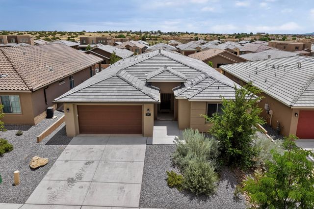 34 Wirecrest, Santa Fe, NM 87508