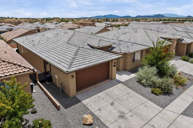 34 Wirecrest, Santa Fe, NM 87508
