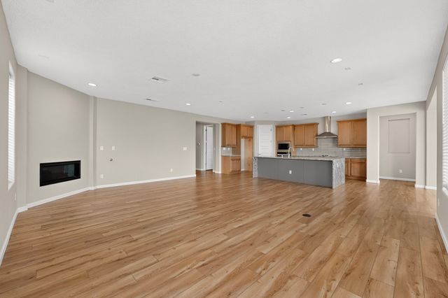 34 Wirecrest, Santa Fe, NM 87508