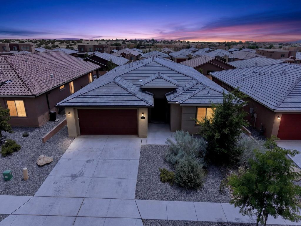 34 Wirecrest, Santa Fe, NM 87508