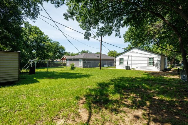 1809 Birdell Street, Fort Worth, TX 76105