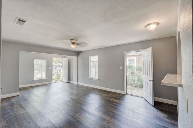 1809 Birdell Street, Fort Worth, TX 76105