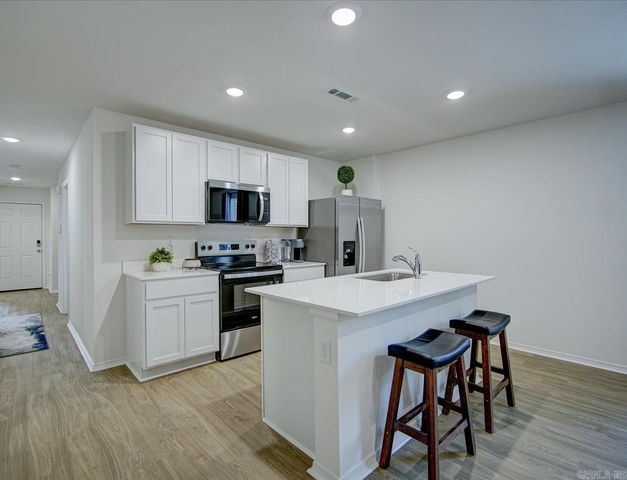 215 Bighorn Trail, Maumelle, AR 72113