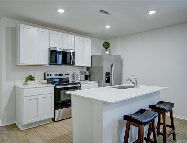 215 Bighorn Trail, Maumelle, AR 72113