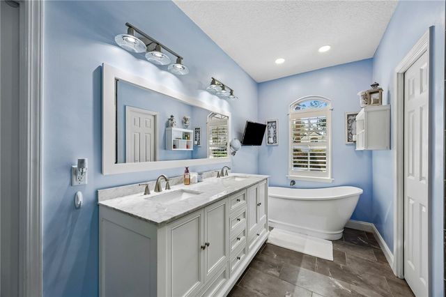 240 Osprey Circle, St Marys, GA 31558