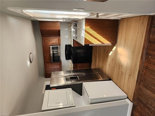 420 Greenbriar AVE, Hampton, VA 23661