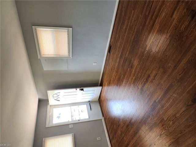 420 Greenbriar AVE, Hampton, VA 23661