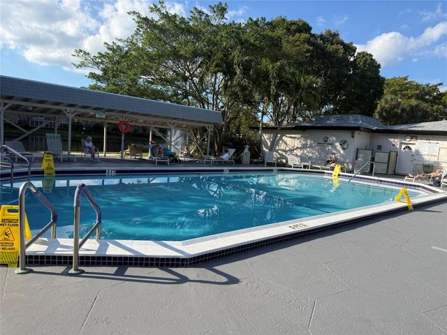 3531 NW 50th Avenue 512, Lauderdale Lakes, FL 33319