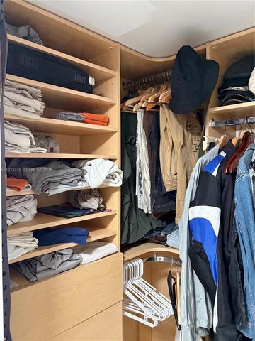 2100 Sans Souci Blvd A1409, North Miami, FL 33181