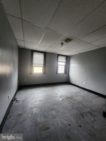 3038 W 2ND ST, Chester, PA 19013