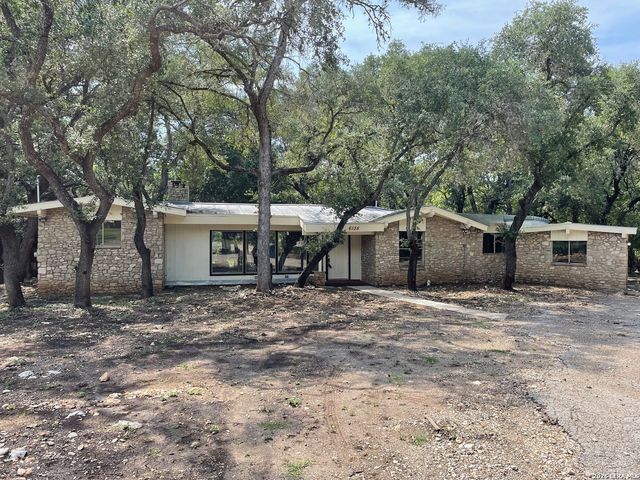 6135 HOLLYHOCK RD, San Antonio, TX 78240