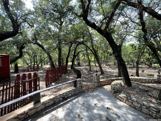 6135 HOLLYHOCK RD, San Antonio, TX 78240