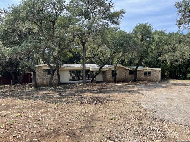 6135 HOLLYHOCK RD, San Antonio, TX 78240