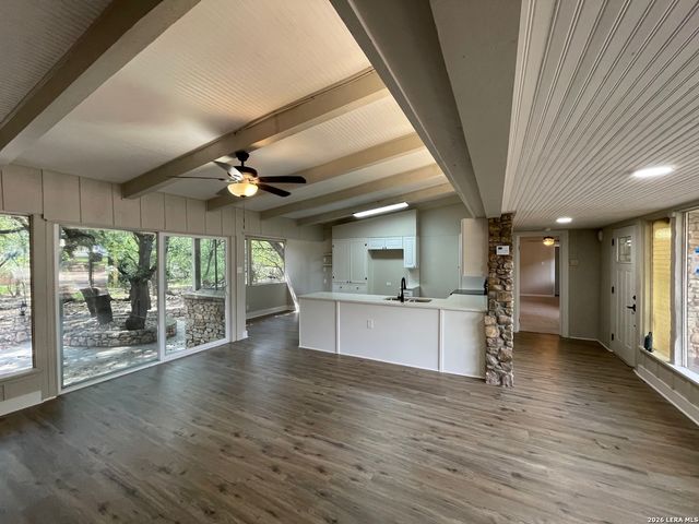 6135 HOLLYHOCK RD, San Antonio, TX 78240