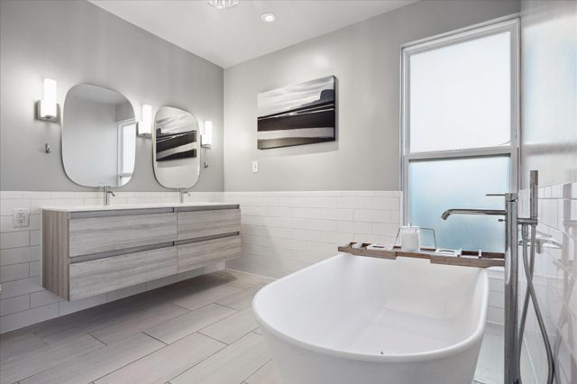 820 Kern Street, Houston, TX 77009