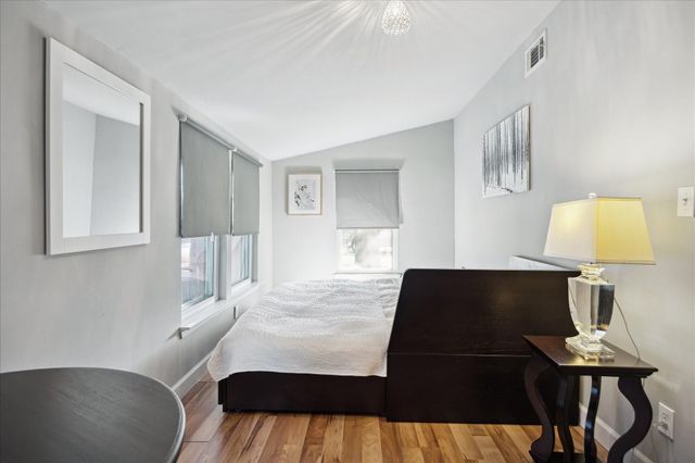 820 Kern Street, Houston, TX 77009