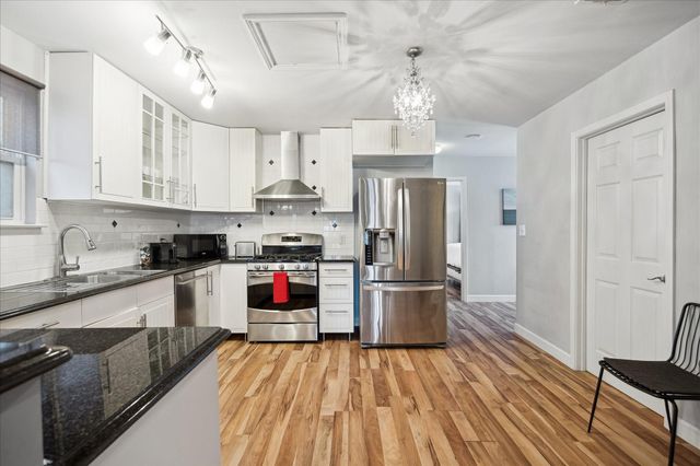 820 Kern Street, Houston, TX 77009