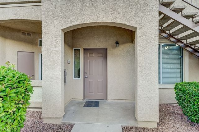3500 Cactus Shadow Street 104, Las Vegas, NV 89129