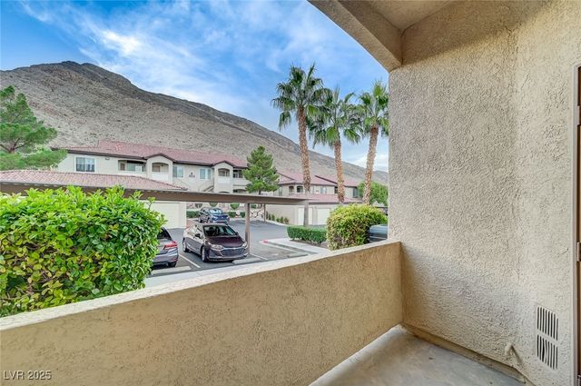 3500 Cactus Shadow Street 104, Las Vegas, NV 89129