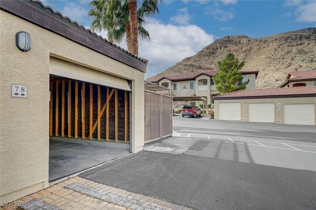 3500 Cactus Shadow Street 104, Las Vegas, NV 89129