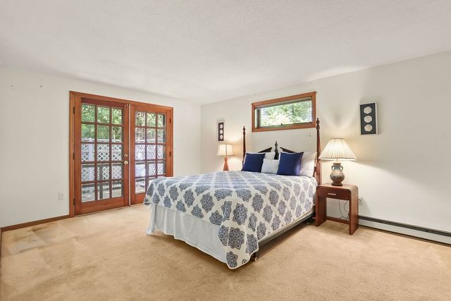 821 W Falmouth Hwy, Falmouth, MA 02540