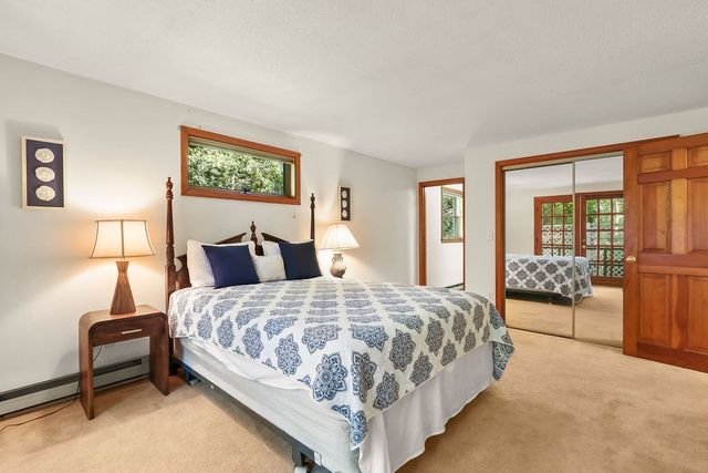 821 W Falmouth Hwy, Falmouth, MA 02540