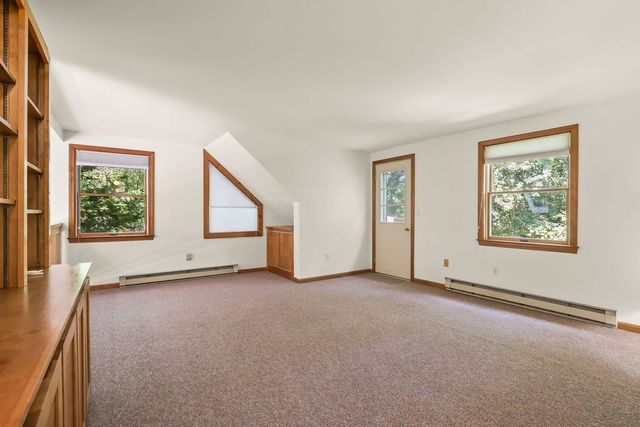821 W Falmouth Hwy, Falmouth, MA 02540